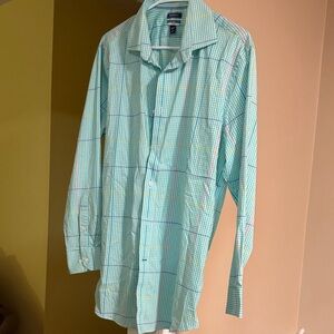 Crown & Ivy Men’s Green,Pink,and Blue Checkered Shirt  Large Closet 1